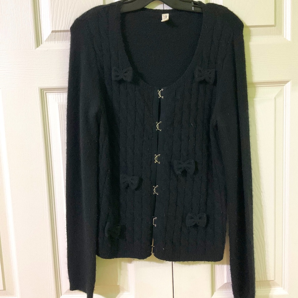 Esprit Womens Cardigan Sweater Sz M，hook Closure,black with butterfly decorat.